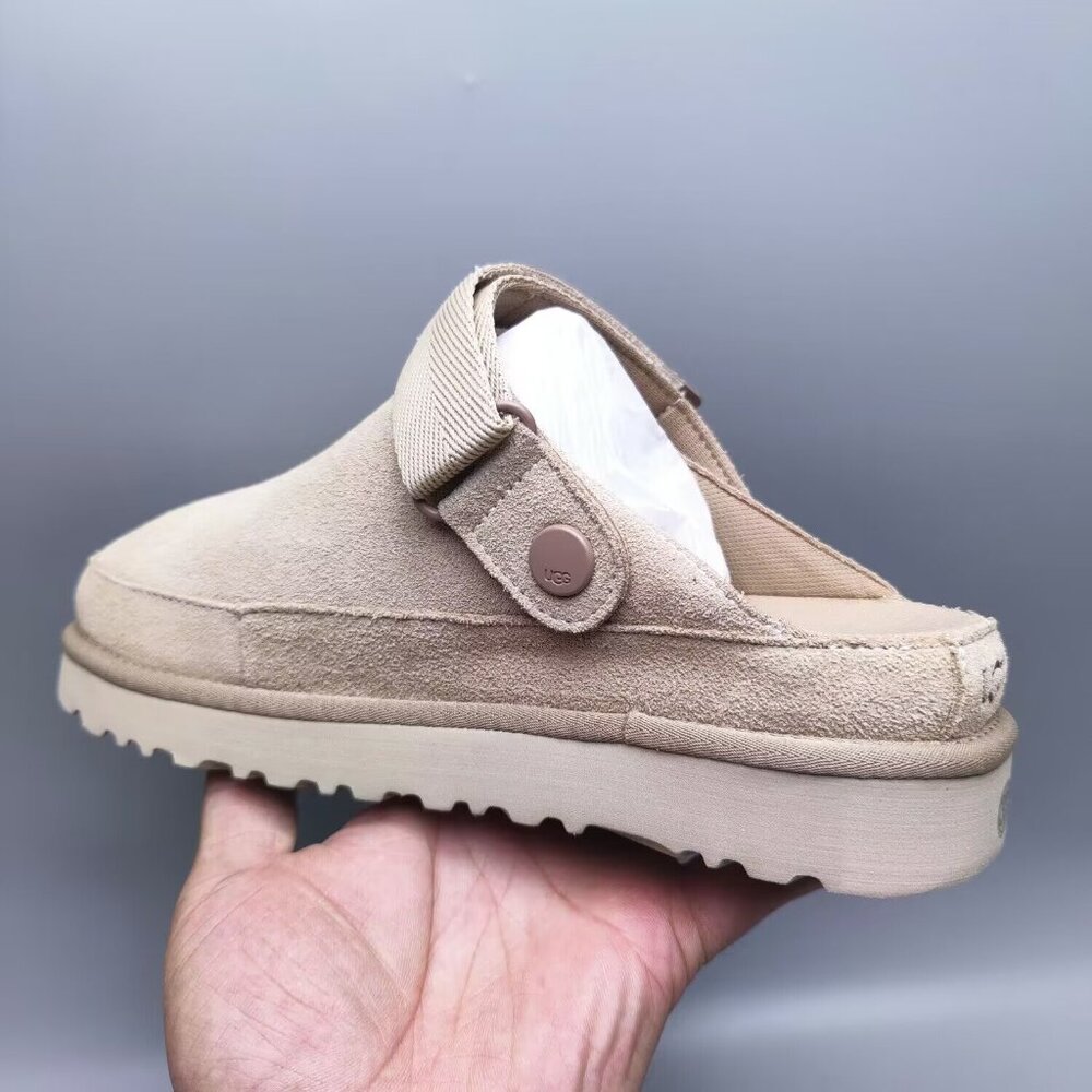 UGG Goldenstar Clog Beige Velcro Tumbler - Picture 6 of 7